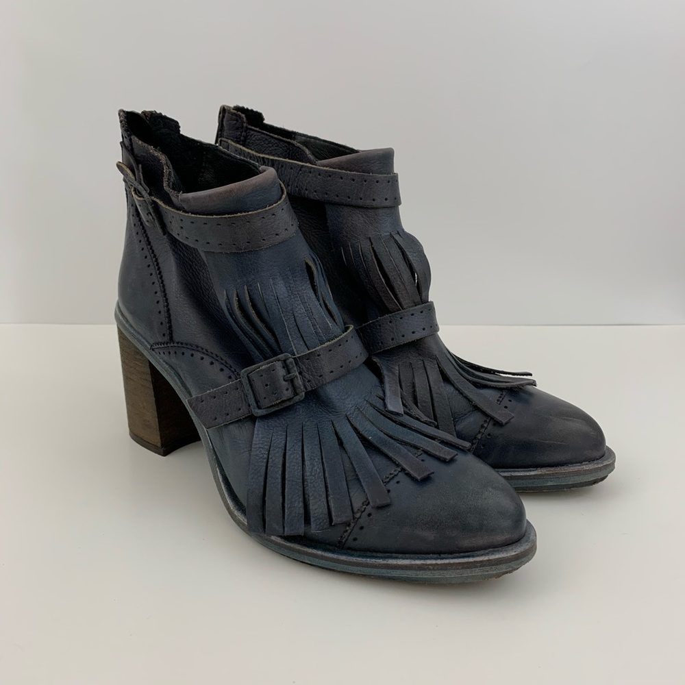 Free People Circle Back Boots Kiltie Distressed
